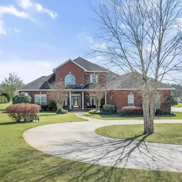 ROBERTSDALE LUXURY