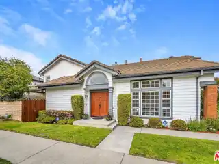 Well-Maintained Cape Cod Home in Pacific Heights