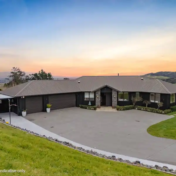 ELEVATED LIFESTYLE WITH BREATHTAKING VIEWS