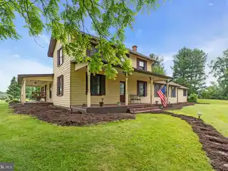Farmhouse on 17.78 Private Acres