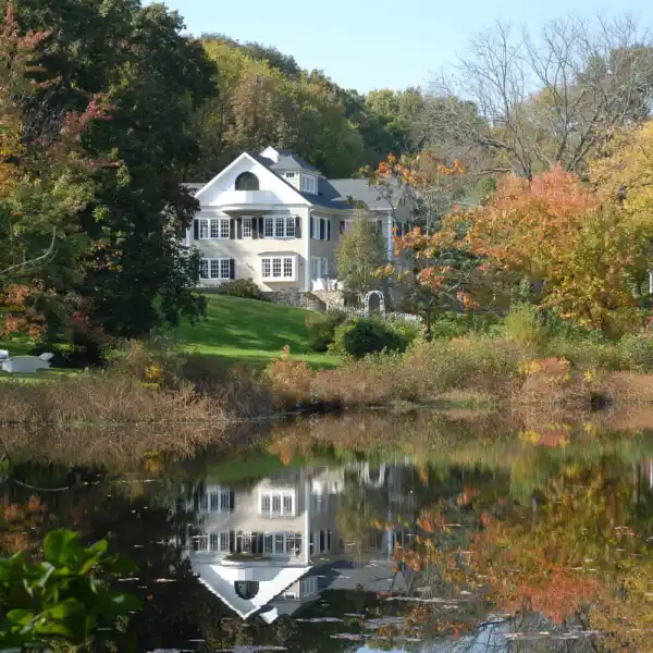 THREE-ACRE COUNTRY ESTATE