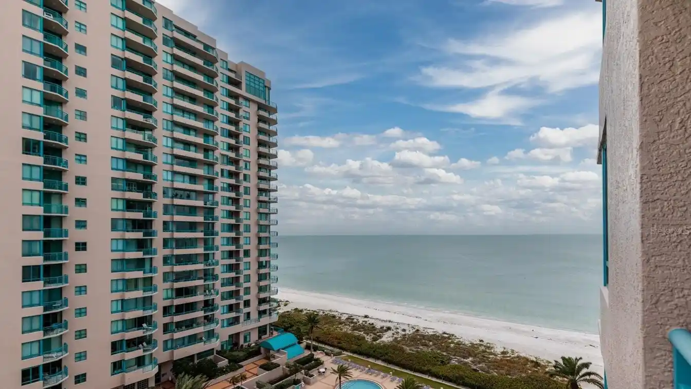 Luxury Living in the Ultimar