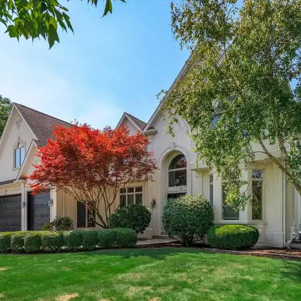 SPACIOUS LUXURY HOME ON HALF-ACRE PRIVATE LOT