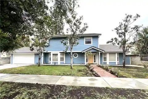 Charming Home in a Prime Pocket of Tarzana