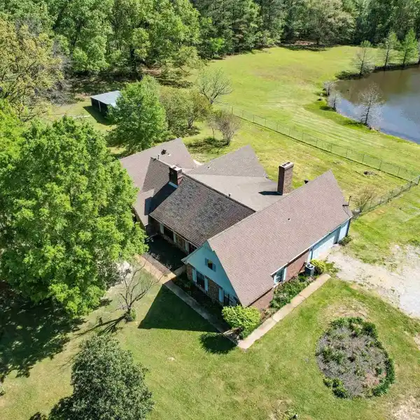 UNIQUE RANCH HOME IN A RETREAT SETTING