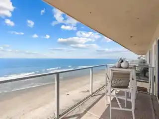 Beachfront Bliss with Panoramic Ocean Views