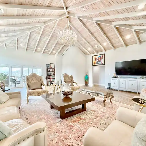 STUNNING PROPERTY ABOVE THE BREATHTAKING CHARLOTTE AMALIE HARBOR