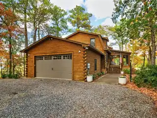 Cozy Cabin Secluded on a Private Peninsula