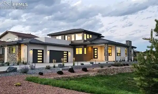 GORGEOUS CUSTOM-BUILT RANCH IN CATHEDRAL RIDGE AT GARDEN OF THE GODS