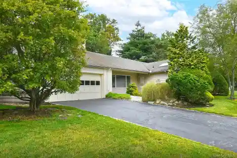 Sprawling Ranch in Prime Location