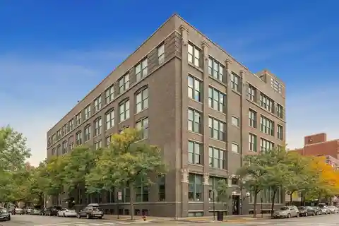 Multi-Level Penthouse Residence in Fulton Market