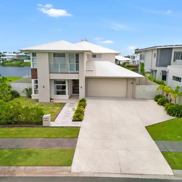 GORGEOUS HOME OVERLOOKING SERENITY SHORES LAKE