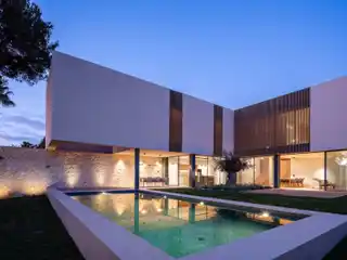 New Villa with Swimming Pool in an Exclusive Location on the Outskirts of Marratxí.
