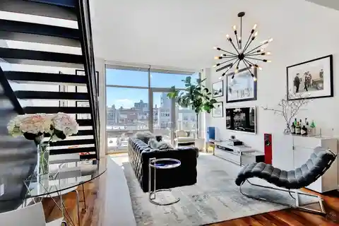 Stunning Views from Floor to Ceiling 