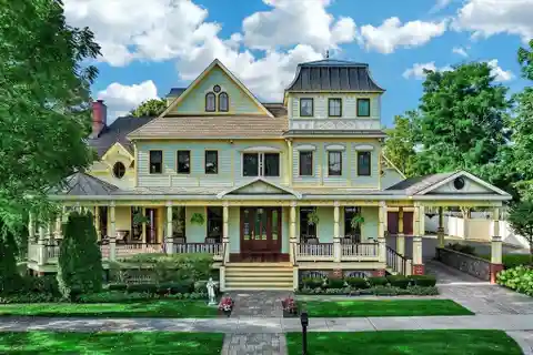 Timeless Victorian Style with Refined Modern Living