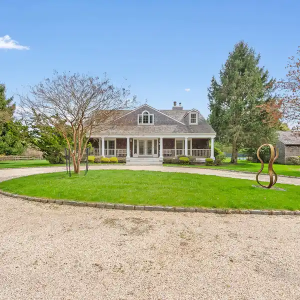 FOUR BEDROOM RENTAL ON ONE ACRE IN THE HEART OF BRIDGEHAMPTON