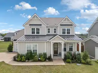 Style and Function in Pine Creek