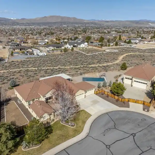 EXCEPTIONAL ESTATE PROPERTY WITH CASITA