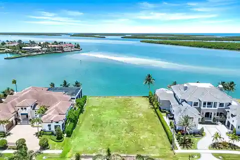 Prime Waterfront Parcel