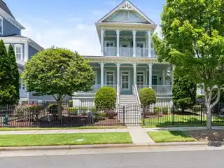 Lovely Home in Ardrey