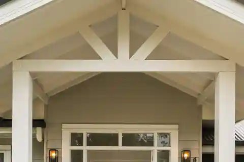 Immaculate Home in a Paradise Setting