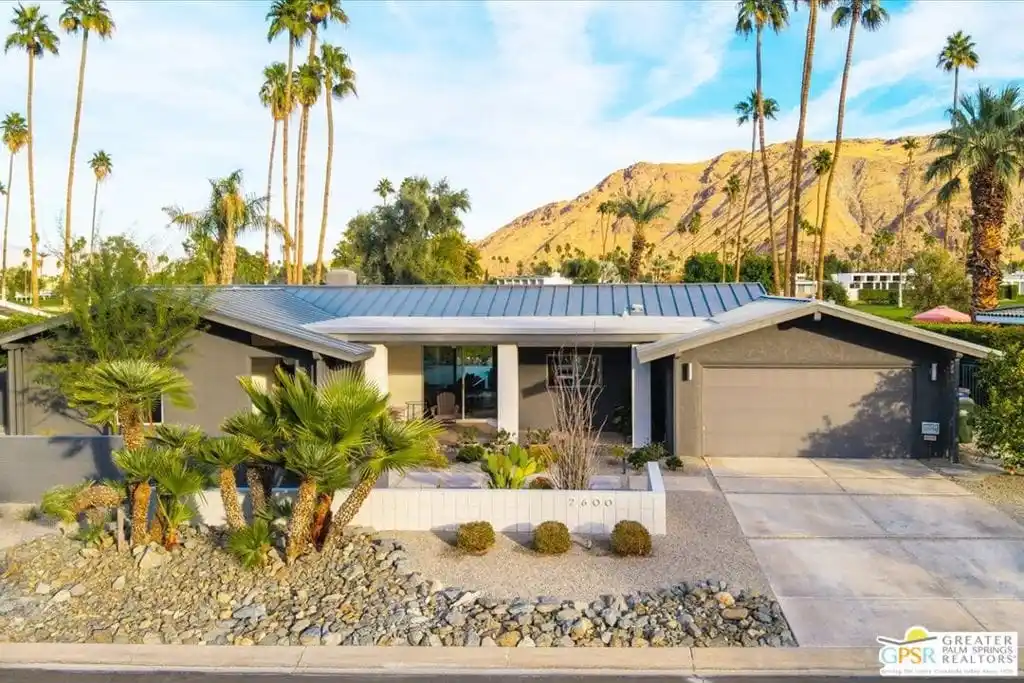 Refined Desert Sanctuary in Indian Canyons