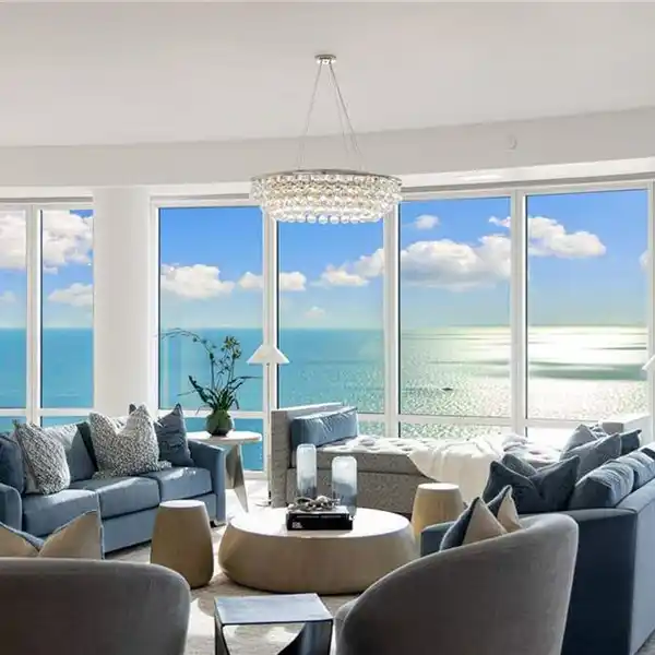 GULF-FRONT PENTHOUSE AT THE REGENT