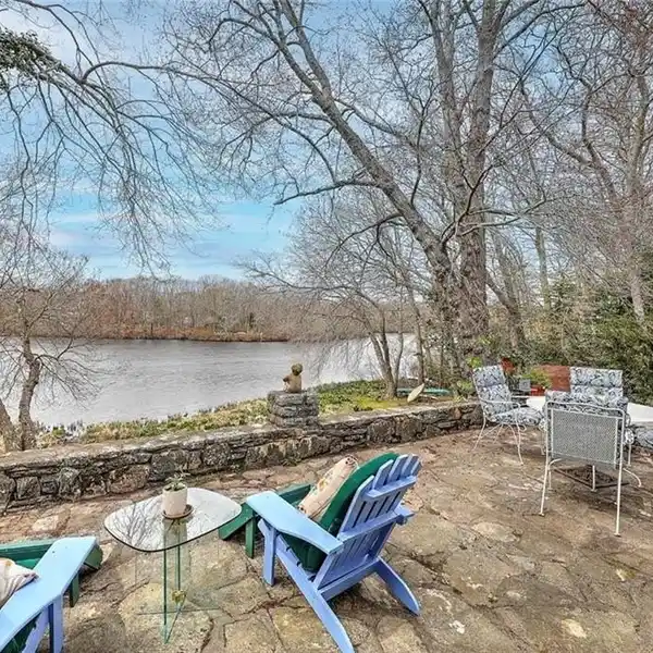 EXCEPTIONAL WATERFRONT SPLIT RANCH HOME