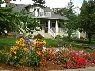 Award-Winning Historic Home with Guesthouse