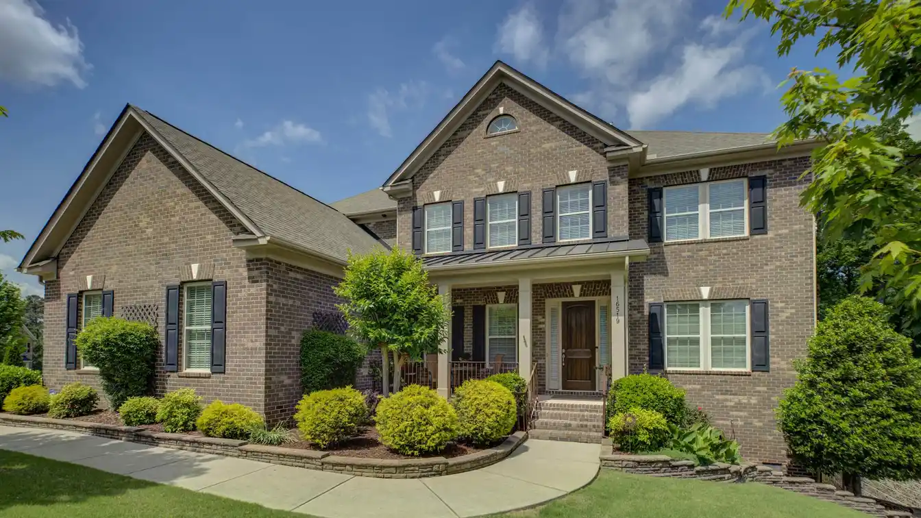 Well-maintained Fantastic Home