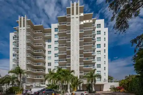 Pristine Three Bedroom Condo Overlooking the Intracoastal