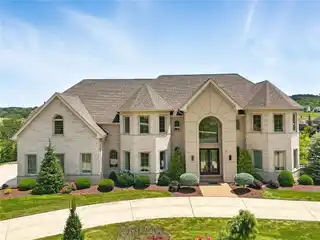 Luxurious Private Oasis