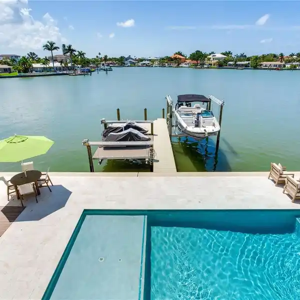 FULLY RENOVATED NORTH REDINGTON BEACH ESTATE