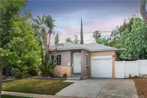 Spacious Encino Park Home on a Private Lot