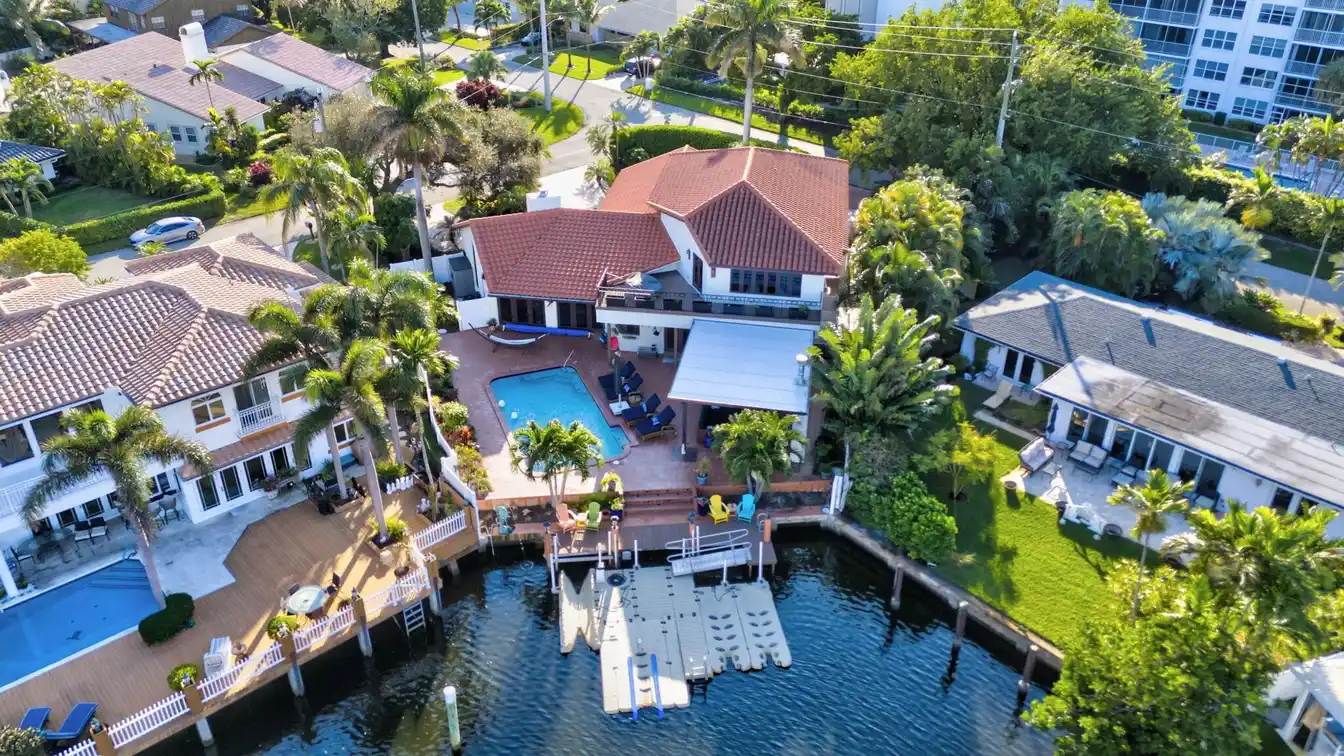 Spectacular Deepwater Home on a Large Corner Lot