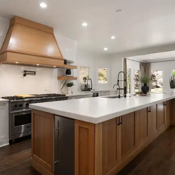 RENOVATED ESTATE STEPS FROM GOLF AND SPA