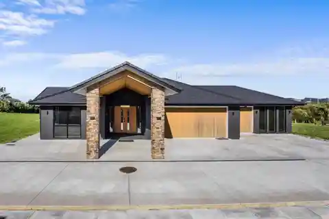 Modern Premium-Quality Family Home