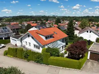 A Place to Arrive Detached House with Vision and Heart