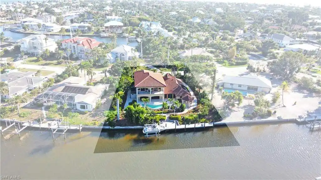 Thoughtfully Renovated Canal-front Home in Shell Harbor