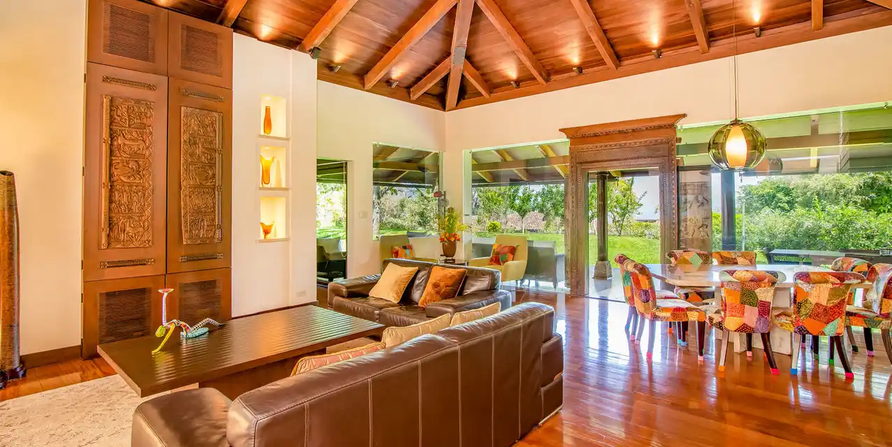 Villa Antara - Exclusive Hilltop Location 