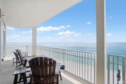 Extraordinary Direct Gulf-front Residence