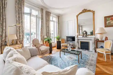Elegant Parisian Apartment with Exceptional Potential