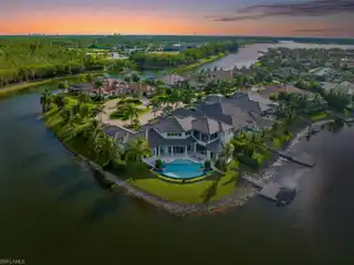 Exclusive Estate Property in Miromar Lakes