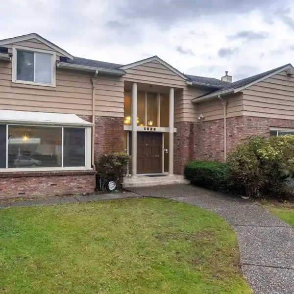 PRIME PROPERTY IN PRESTIGIOUS SOUTH GRANVILLE