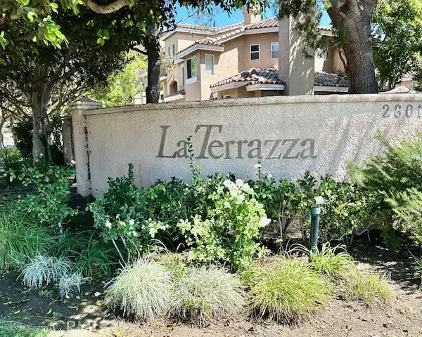 GORGEOUS HOME IN THE LA TERRAZZA GATED TOWNHOUSE COMMUNITY