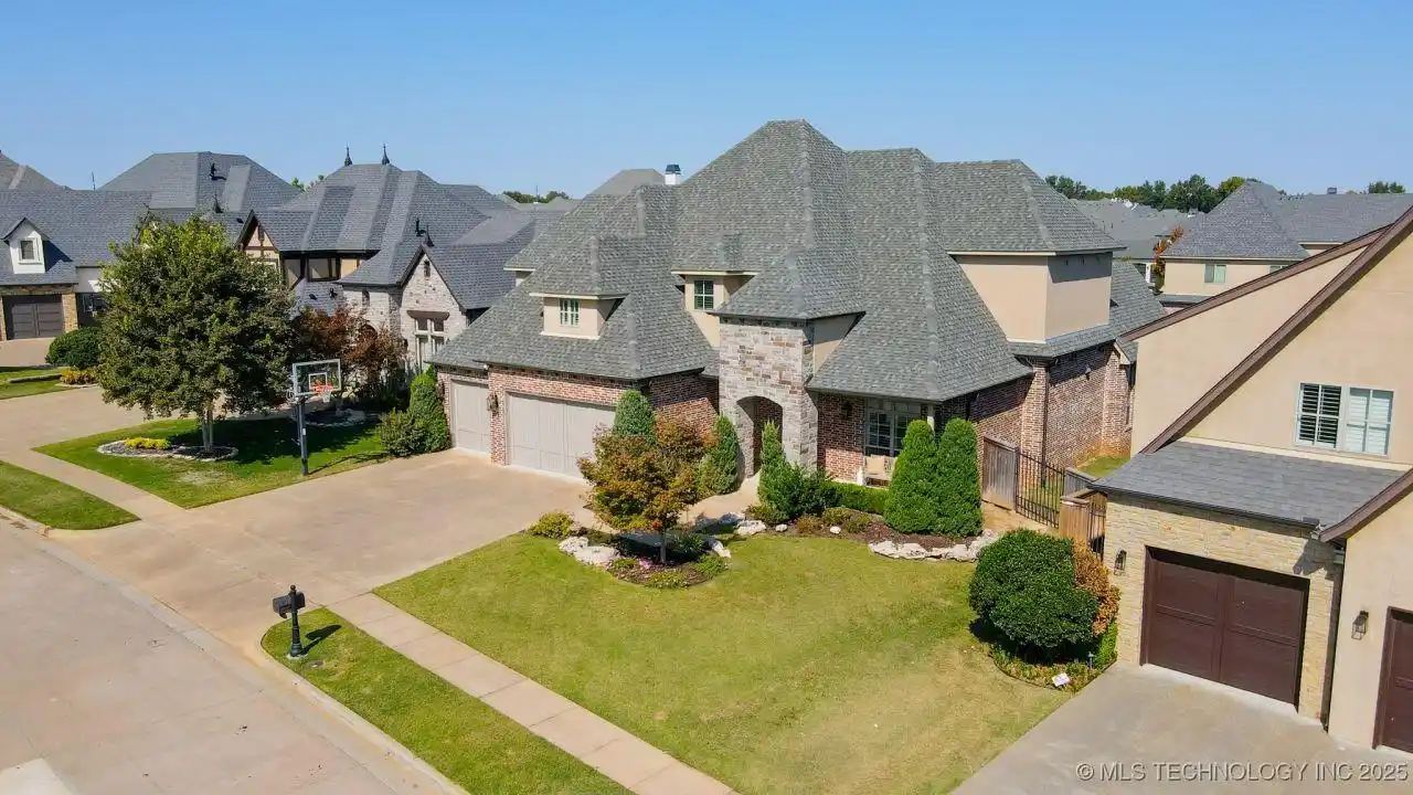 Gorgeous Freshly Updated Home