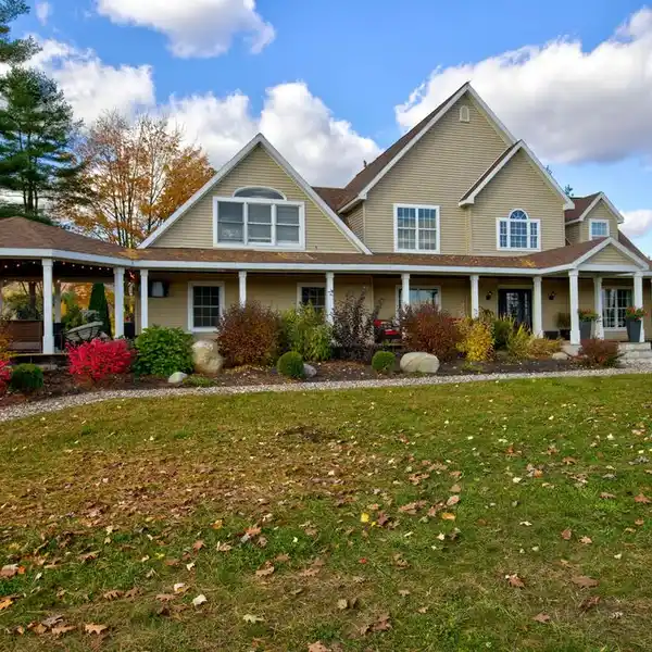 PREMIER 60-ACRE EQUESTRIAN ESTATE WITH LUXURY FARMHOUSE