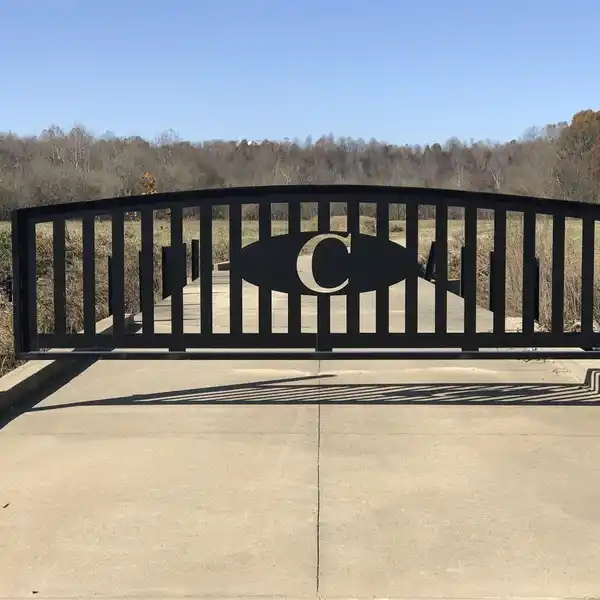 275-ACRE RETREAT
