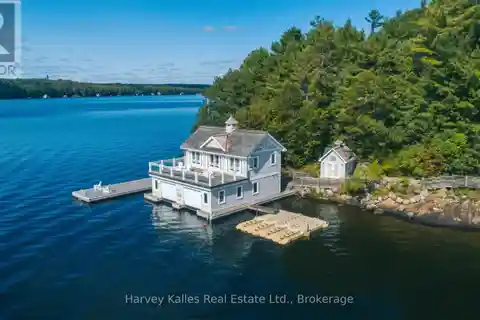 Timeless Waterfront Oasis