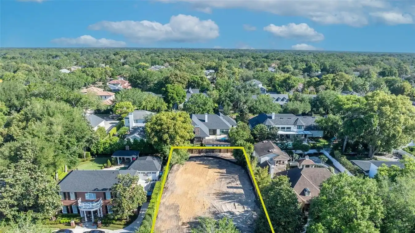 Oversized Lot in a Sought-after Neighborhood